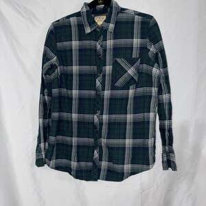Blue Mountain Women's Green and White Plaid Flannel Button Up Shirt